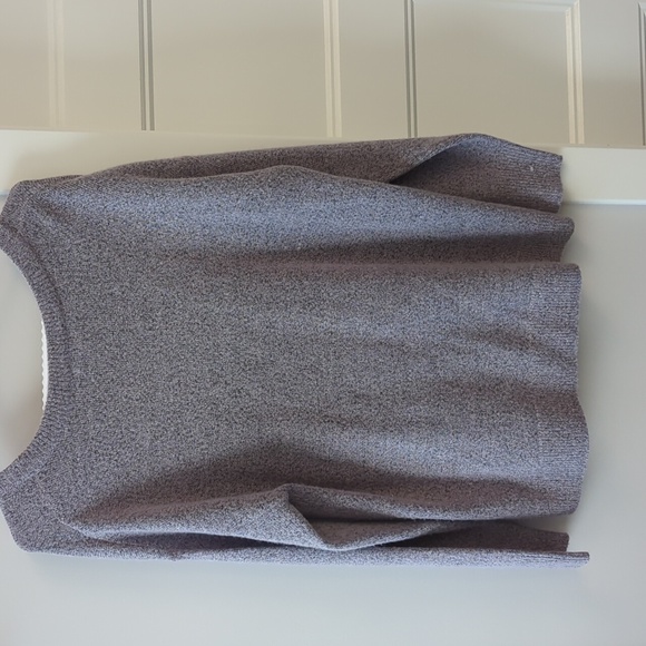 Sweater with star design - Picture 5 of 5